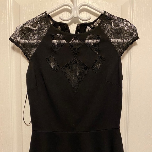 Guess black peplum top - Picture 3 of 9